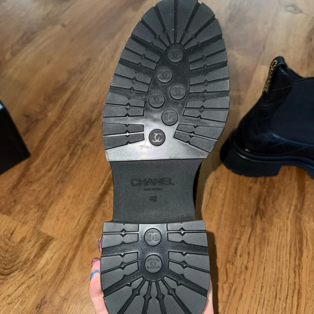 NIB Chanel Boots - Picture 7 of 10